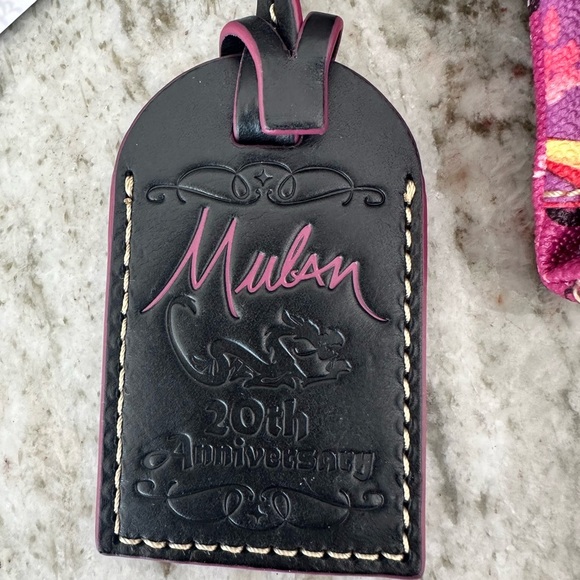 Disney Dooney & Bourke Mulan Crossbody Bag NEW rare - Picture 9 of 9